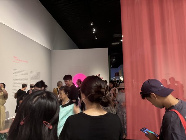 安联 “玉漱公主”失败上百次？“悲怜众生”的泪痕是自然开裂？揭秘暑期顶流白瓷展